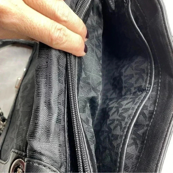 Michael Kors Sloan quilted lambskin Large Chain black Shoulder strap - Picture 8 of 10